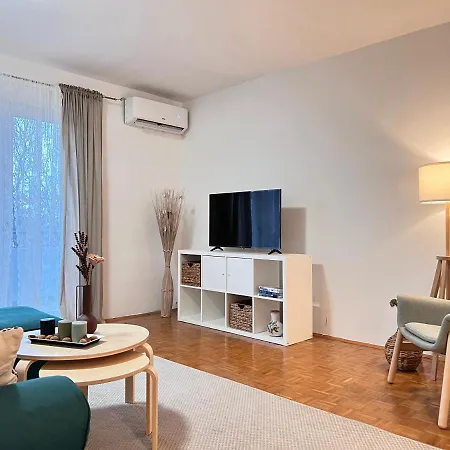 Giordi Apartment